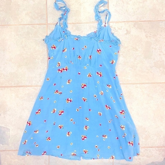 ASTR the label Gorgeous size small Planet Blue dress mini a-line slight flare - Picture 4 of 12